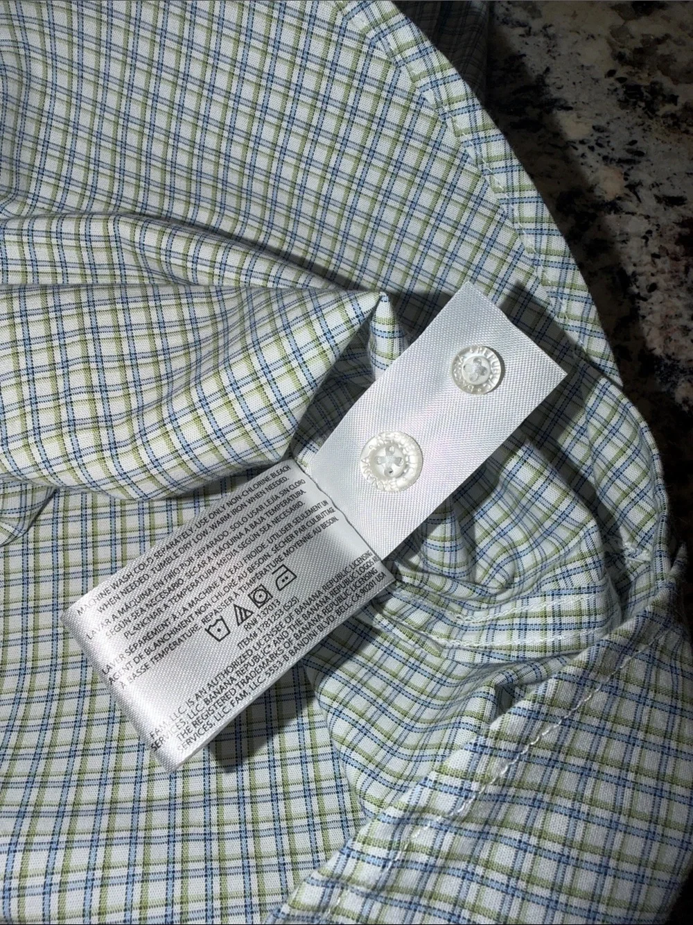 Banana Republic styling collar